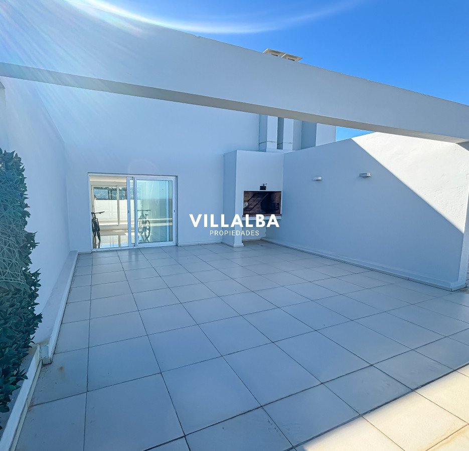 Apartamento ID.3744 - Venta Penthouse Vista al Mar Mansa Punta del Este