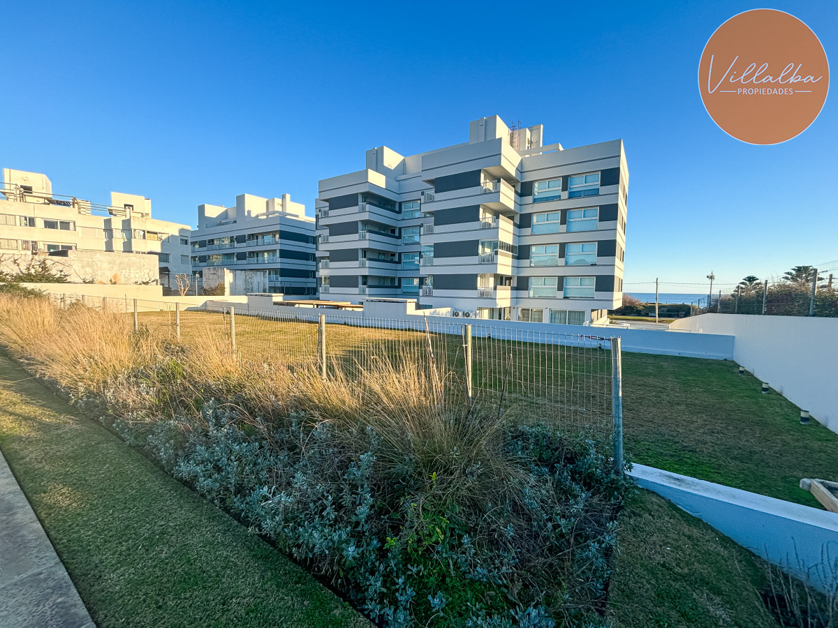 Apartamento ID.3744 - Venta Penthouse Vista al Mar Mansa Punta del Este