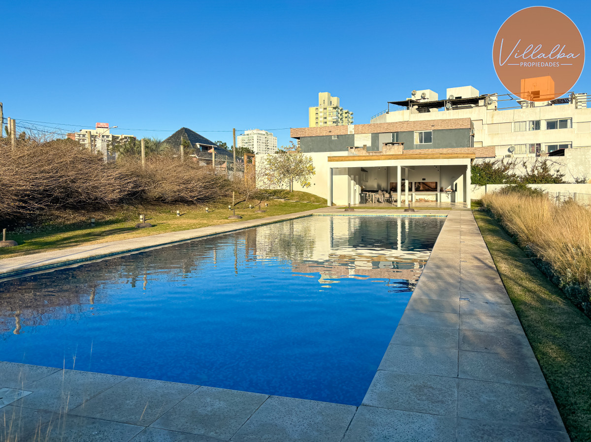 Apartamento ID.3744 - Venta Penthouse Vista al Mar Mansa Punta del Este