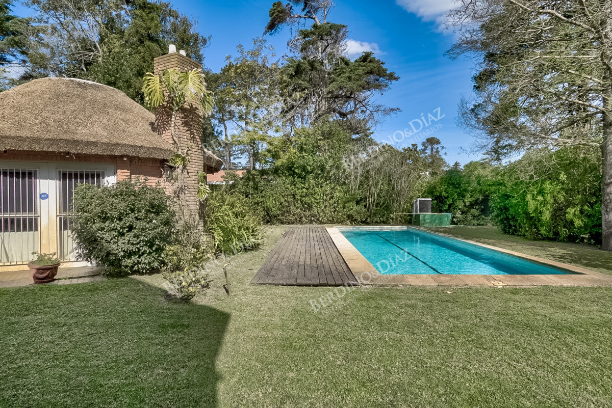 Casa ID.1990 - Venta de casa 4 dormitorios en Mansa 