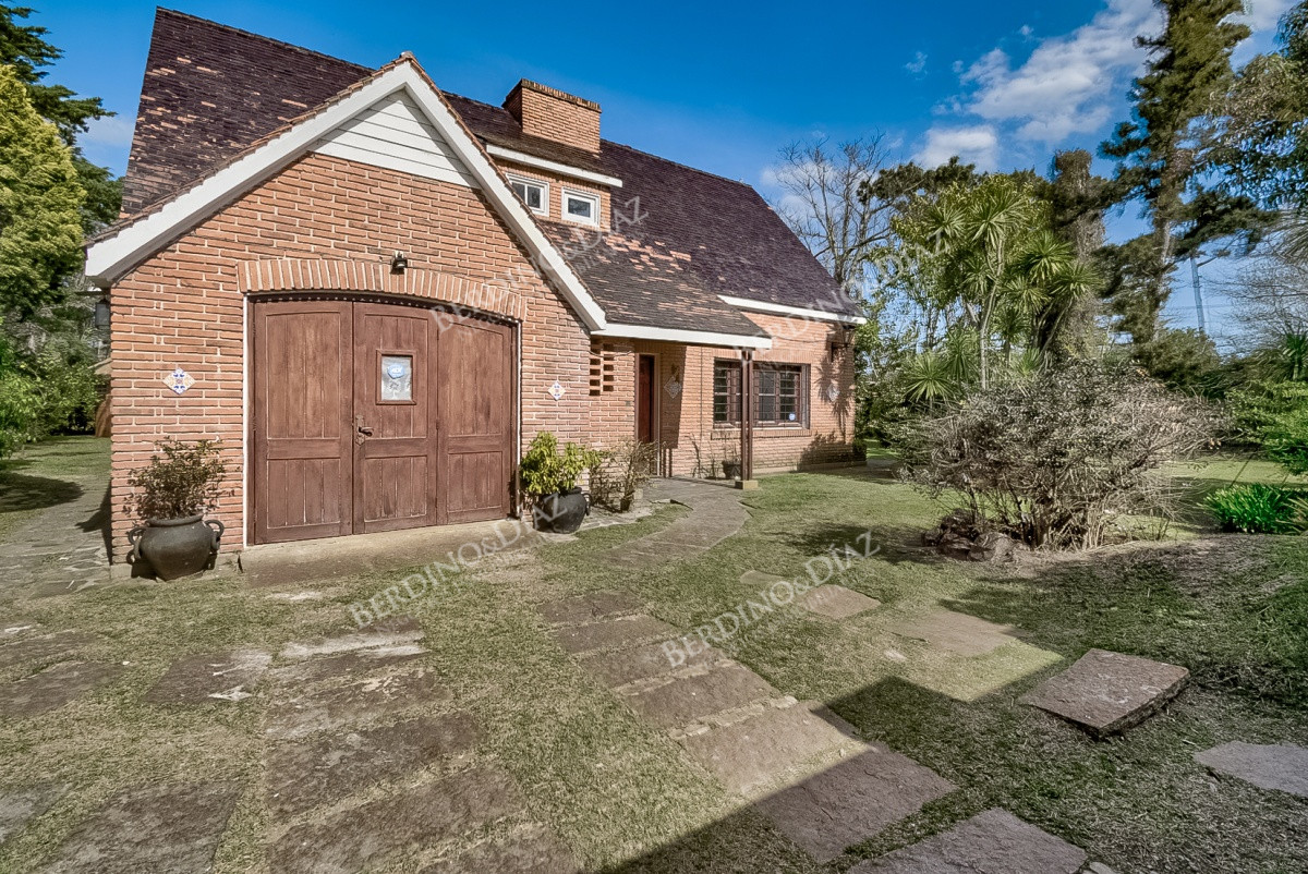 Casa ID.1990 - Venta de casa 4 dormitorios en Mansa 