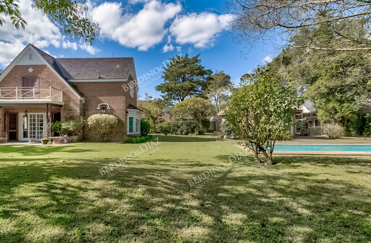 Casa ID.1990 - Venta de casa 4 dormitorios en Mansa 