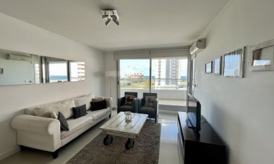 Venta apartamento 2 y medio dormitorios en Playa Brava , Punta del Este