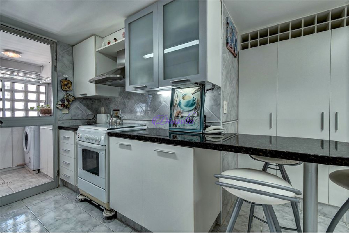 Apartamento ID.256 - Alquiler Invernal Apartamento de 3 dormitorios y dependencia en Playa Mansa, Punta del Este 
