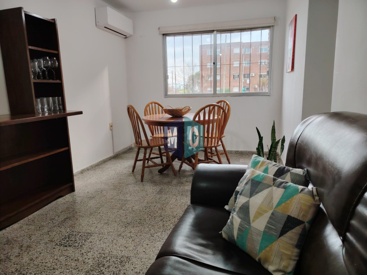Apartamento ID.1049 - Apartamento en venta 2 dormitorios Maldonado, Ideal para renta! 