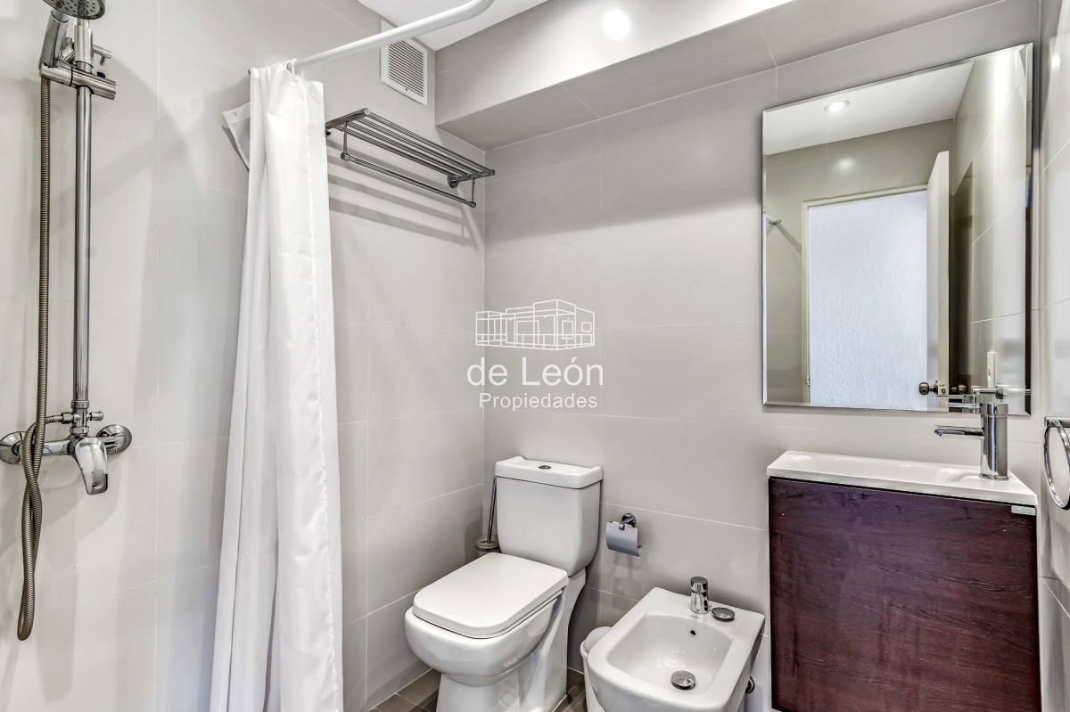 Apartamento ID.14934 - Venta Apartamento 4 dormitorios, Full reciclado, Punta del Este 