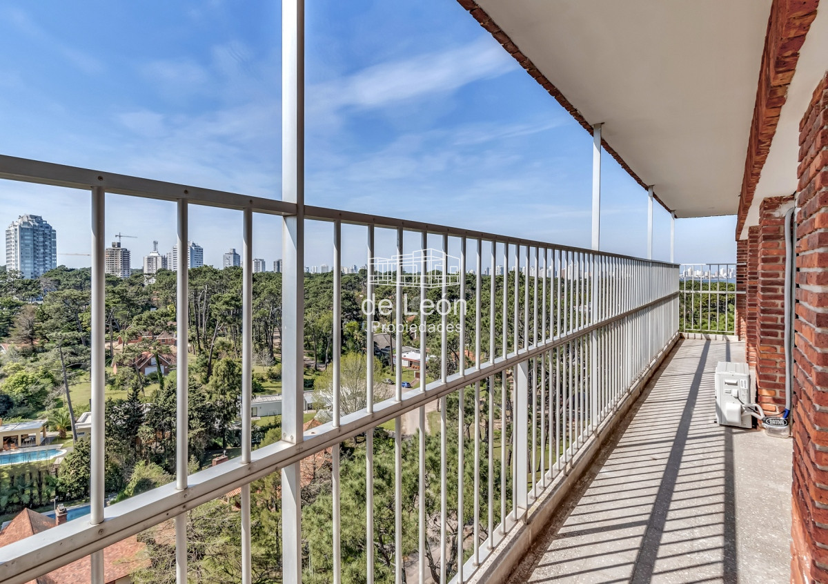 Apartamento ID.14934 - Venta Apartamento 4 dormitorios, Full reciclado, Punta del Este 