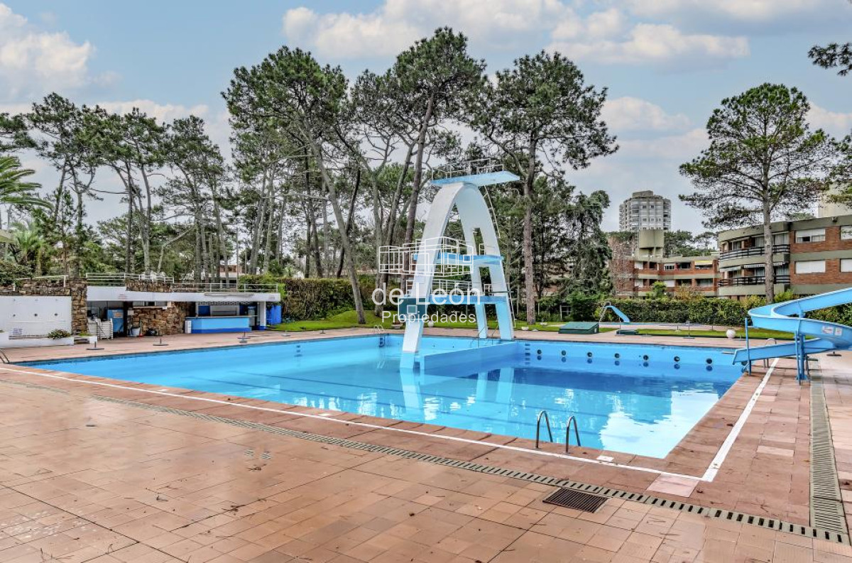 Apartamento ID.14934 - Venta Apartamento 4 dormitorios, Full reciclado, Punta del Este 