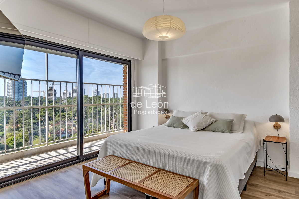 Apartamento ID.14934 - Venta Apartamento 4 dormitorios, Full reciclado, Punta del Este 