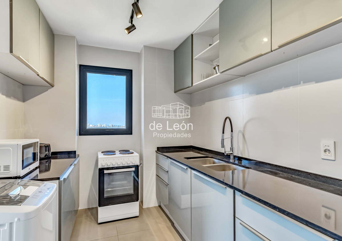Apartamento ID.14934 - Venta Apartamento 4 dormitorios, Full reciclado, Punta del Este 