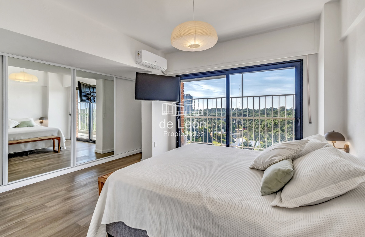 Apartamento ID.14934 - Venta Apartamento 4 dormitorios, Full reciclado, Punta del Este 