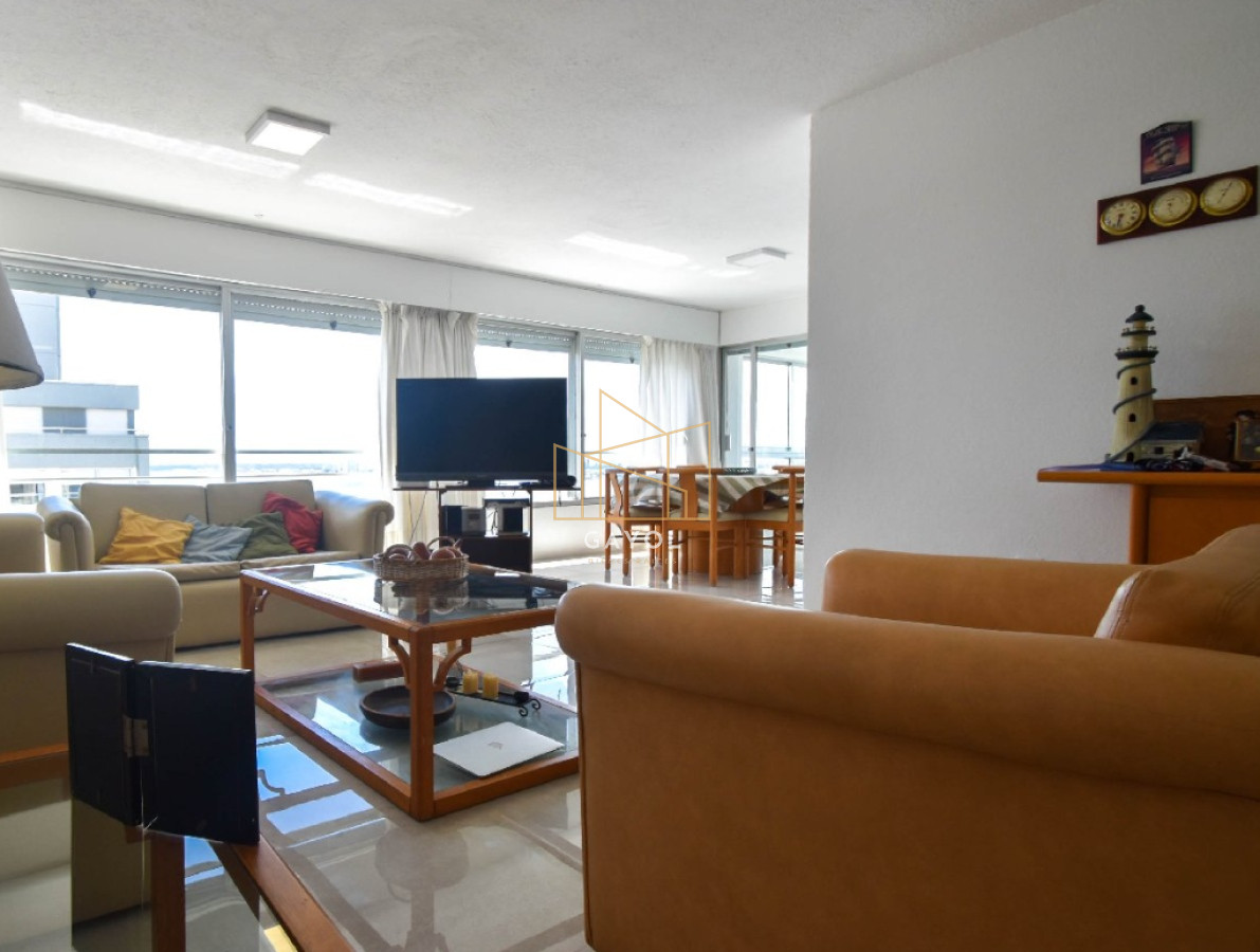 Apartamento ID.1131 - Apartamento 3 dormitorios y dependencia en venta y alquiler anual Península