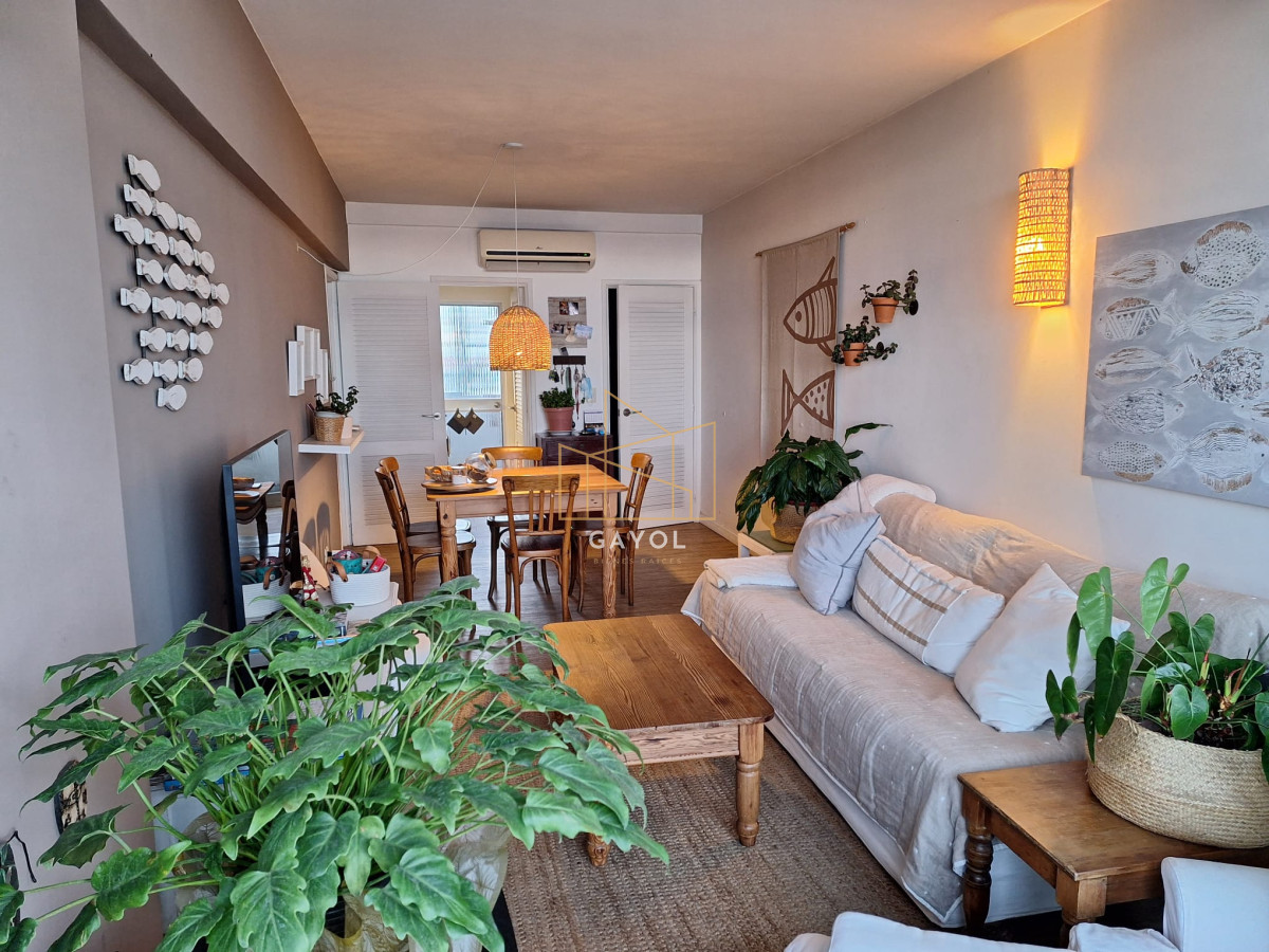 Apartamento ID.177 - apto venta reciclado primera línea brava 2 dormitorios