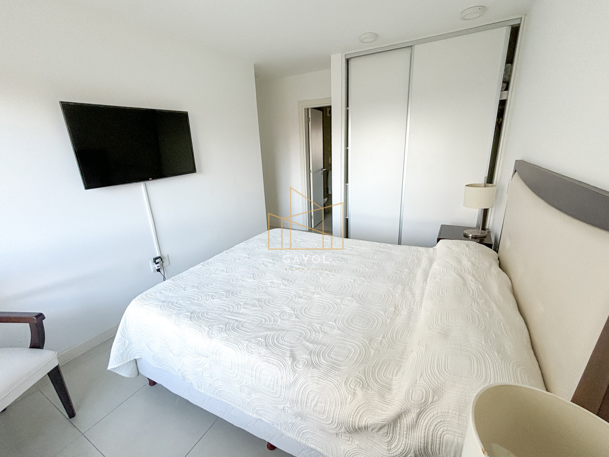 Apartamento ID.1128 - Apartamento en venta Playa Mansa 3 dormitorios