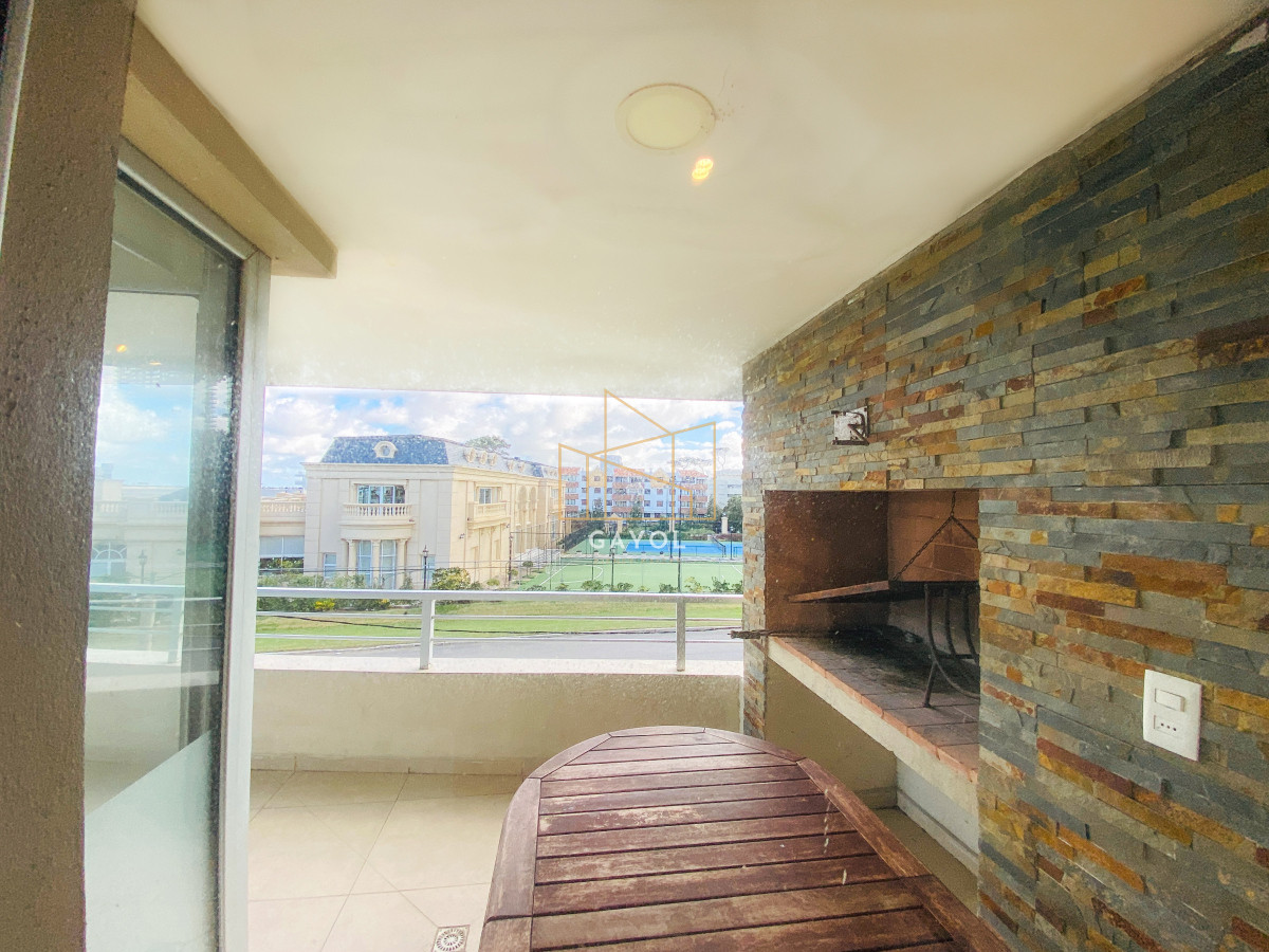 Apartamento ID.1128 - Apartamento en venta Playa Mansa 3 dormitorios