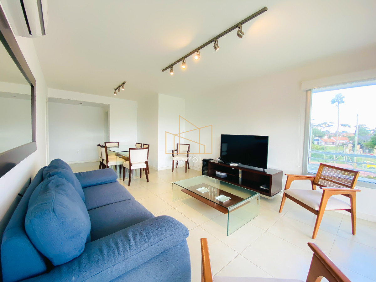 Apartamento ID.1128 - Apartamento en venta Playa Mansa 3 dormitorios