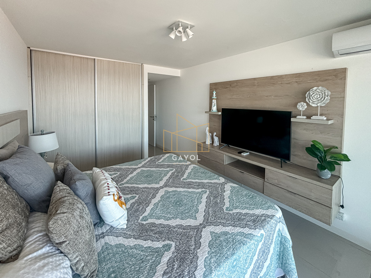 Apartamento ID.1129 - Venta Penthouse Vista al Mar Mansa Punta del Este