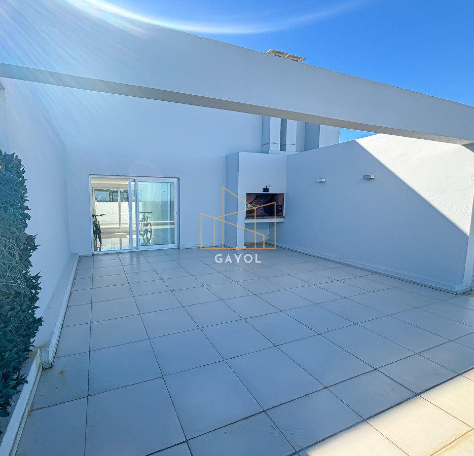 Apartamento ID.1129 - Venta Penthouse Vista al Mar Mansa Punta del Este