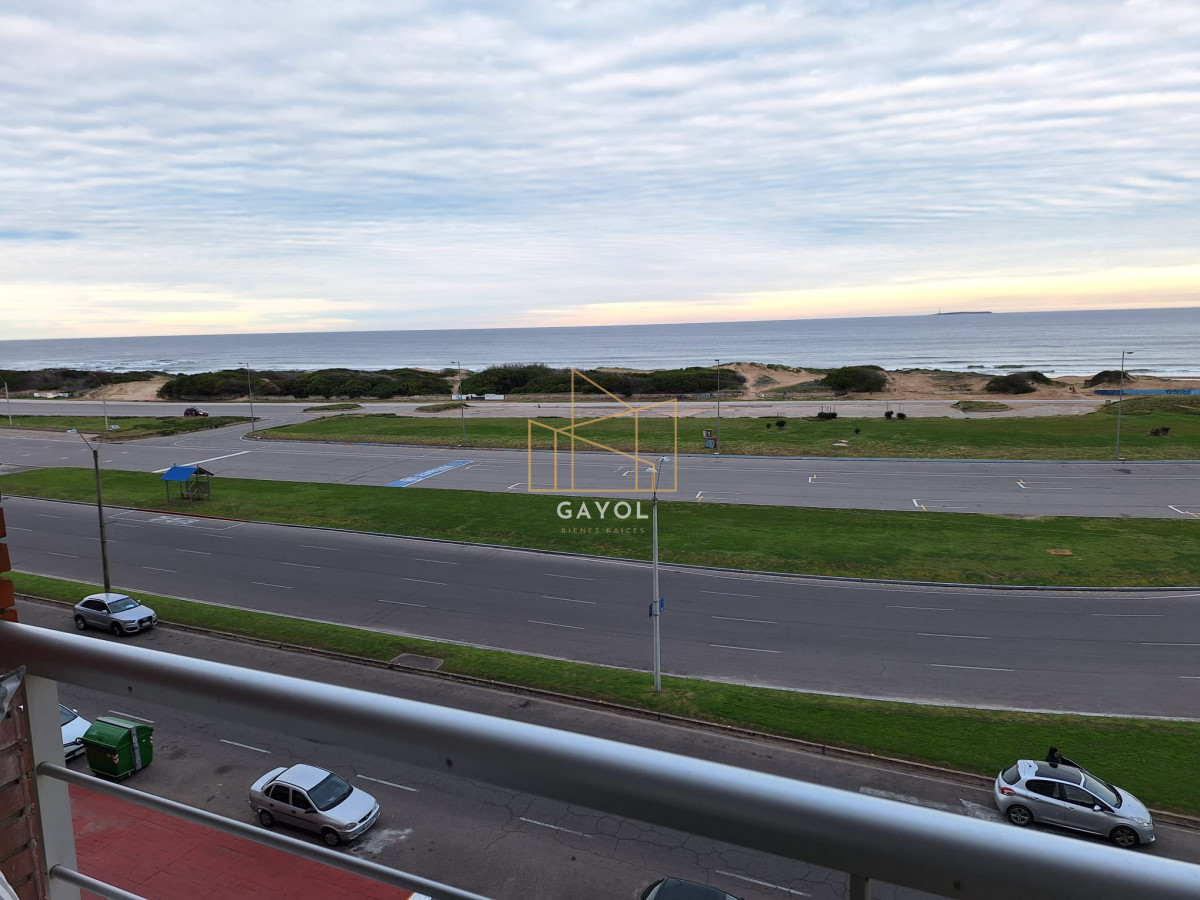 Apartamento ID.177 - apto venta reciclado primera línea brava 2 dormitorios