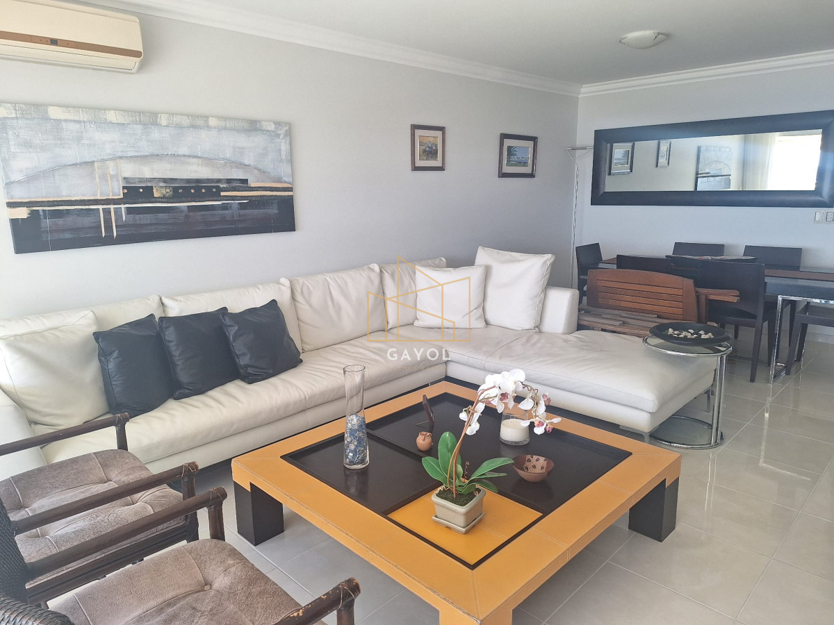 Apartamento ID.175 - Le Jardin en alquiler anual, 3 suites 