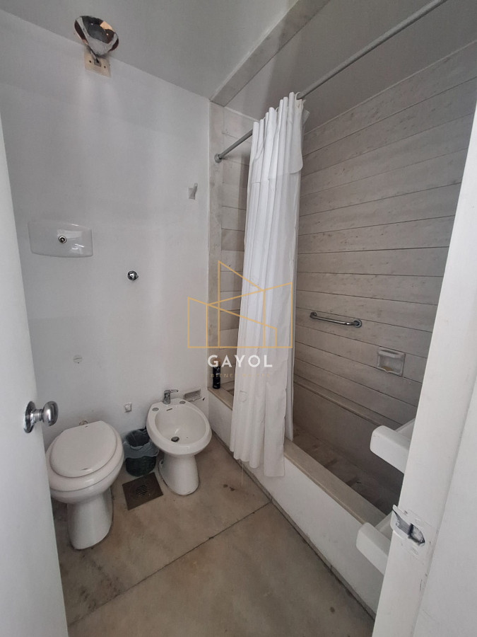 Apartamento ID.174 - Apto en venta 2 dorm y dependencia Brava con vista al mar 