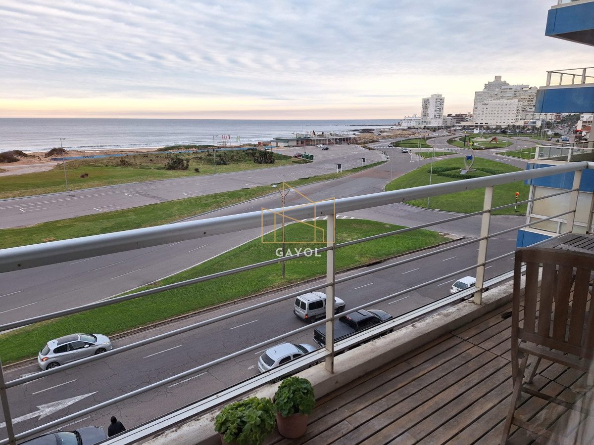 Apartamento ID.177 - apto venta reciclado primera línea brava 2 dormitorios