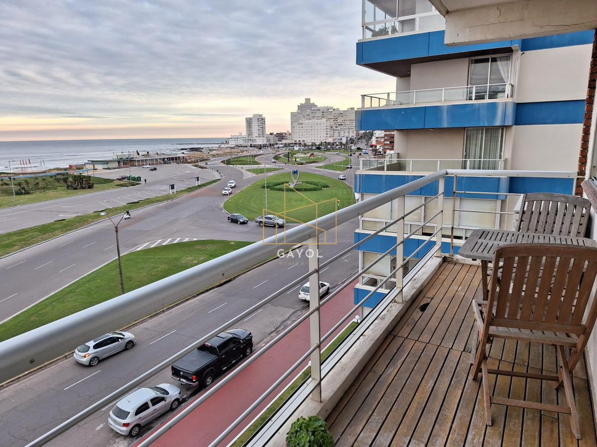Apartamento ID.177 - apto venta reciclado primera línea brava 2 dormitorios