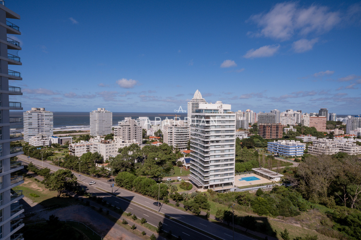 Apartamento ID.21097005 - Venta apartamento 3 dormitorios Punta del Este