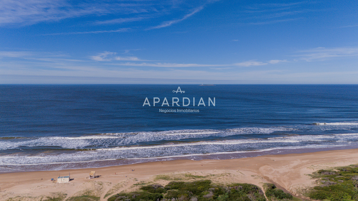 Apartamento ID.21097005 - Venta apartamento 3 dormitorios Punta del Este