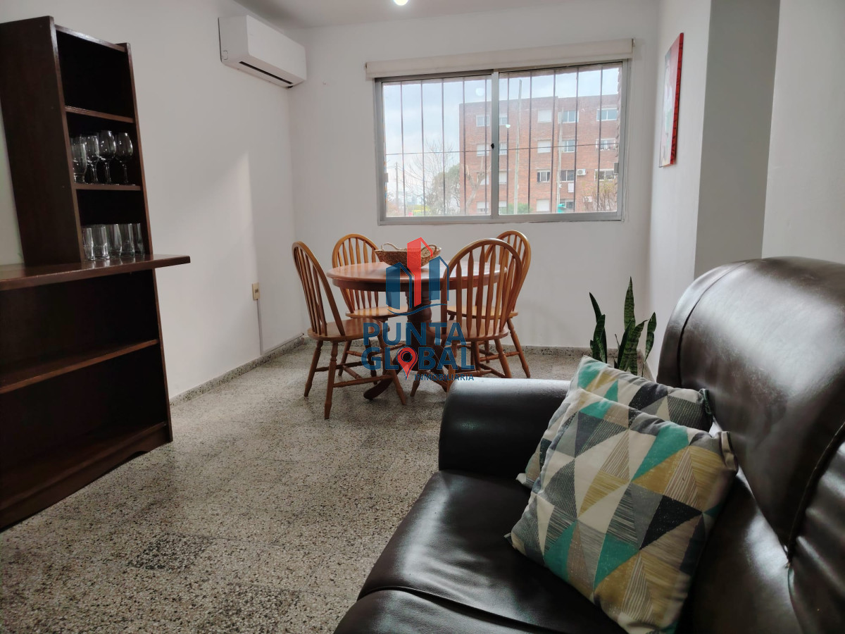 Apartamento ID.290 - Apartamento en venta 2 dormitorios Maldonado, Ideal para renta! 