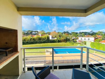 Apartamento venta Mansa 1 dormitorio con parrillero