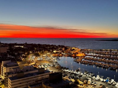 Apartamento 3 dormitorios y dependencia en venta y alquiler anual Península