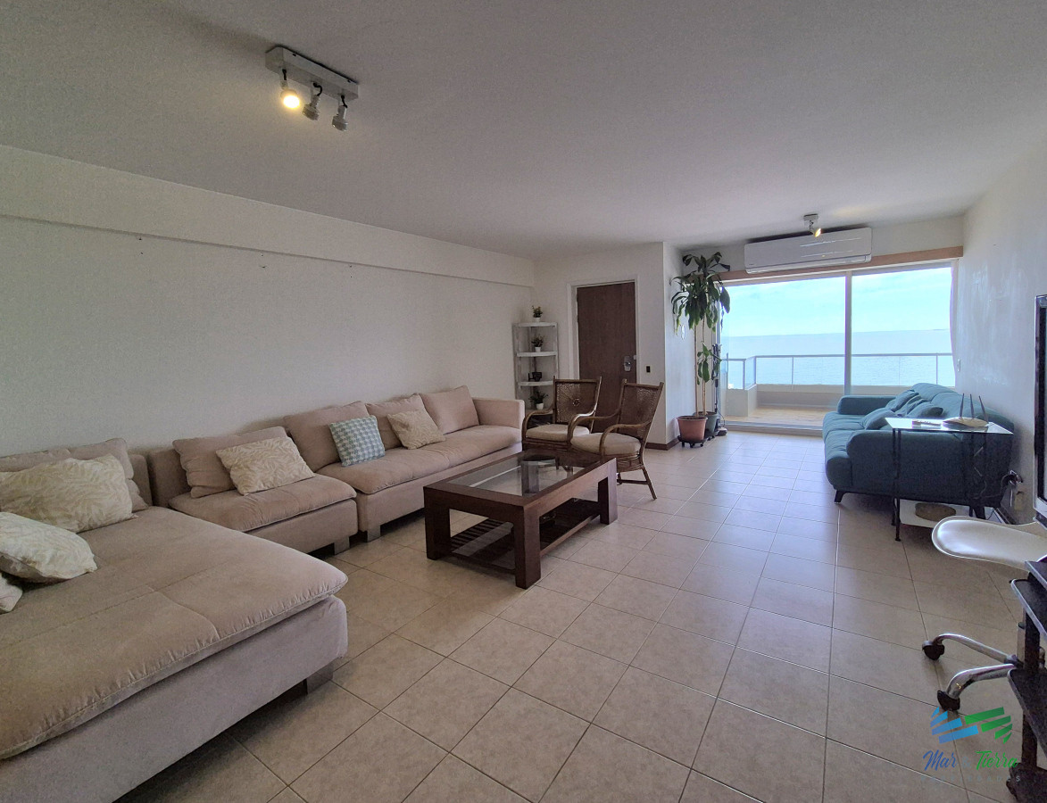 Apartamento ID.5179 - Apartamento piso alto 3 dormitorios terraza garage con vista al mar Península Punta del Este