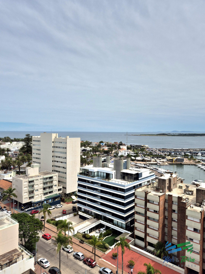 Apartamento ID.5179 - Apartamento piso alto 3 dormitorios terraza garage con vista al mar Península Punta del Este
