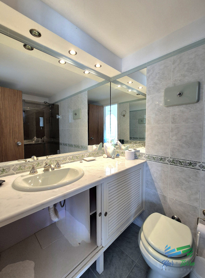 Apartamento ID.5179 - Apartamento piso alto 3 dormitorios terraza garage con vista al mar Península Punta del Este