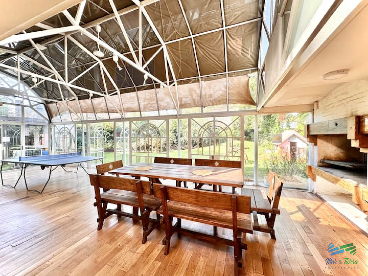 Casa ID.4615 - Mansión 7 dormitorios en Lugano Punta del Este