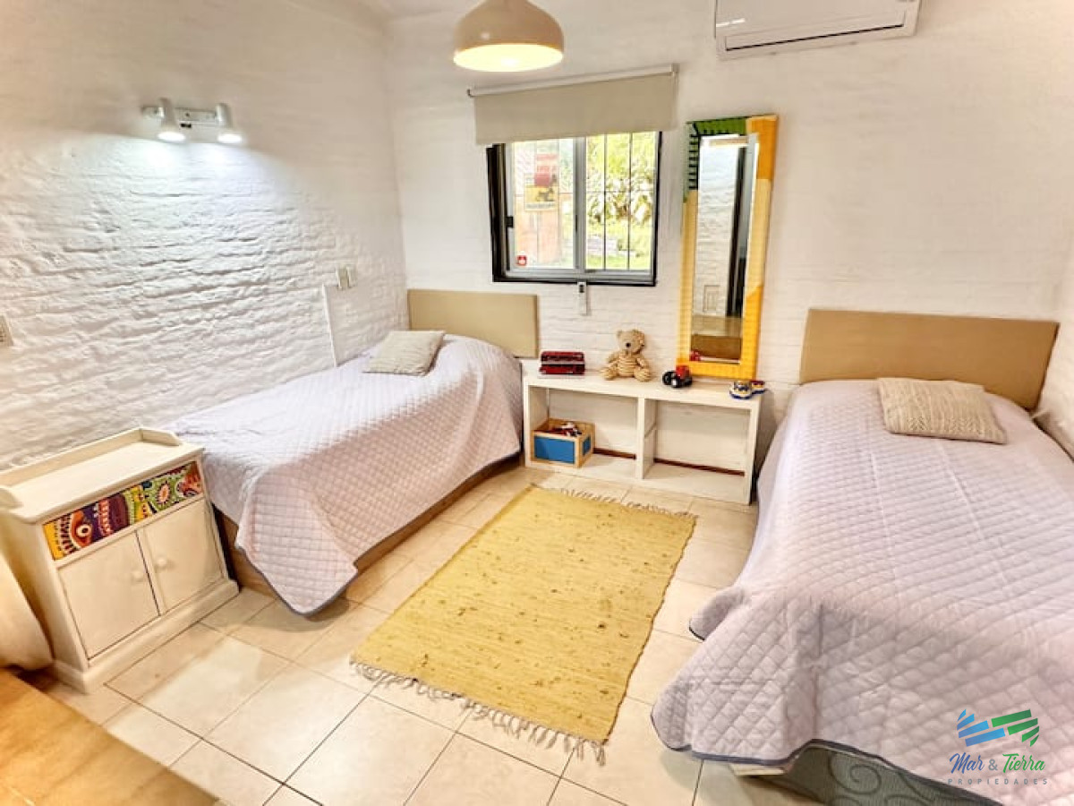 Casa ID.4615 - Mansión 7 dormitorios en Lugano Punta del Este