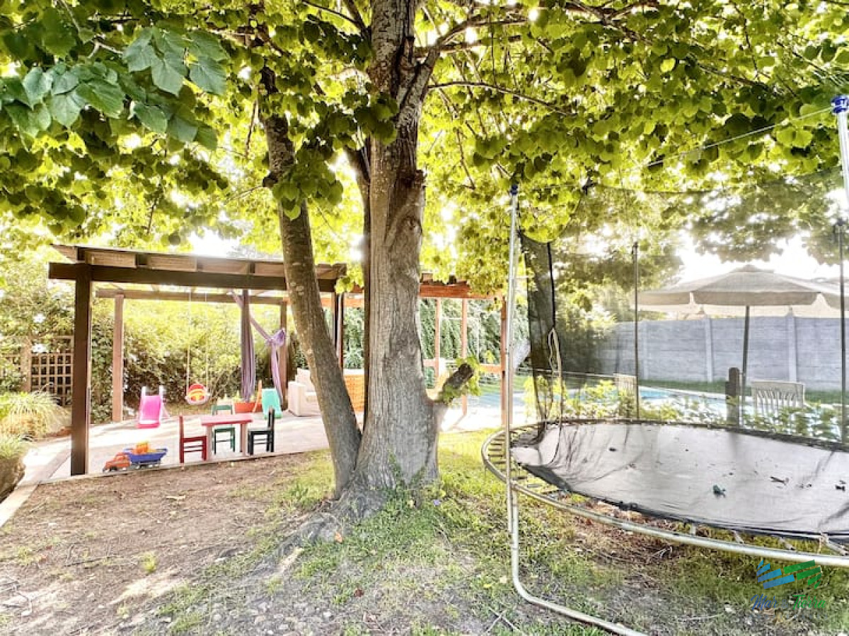 Casa ID.4615 - Mansión 7 dormitorios en Lugano Punta del Este