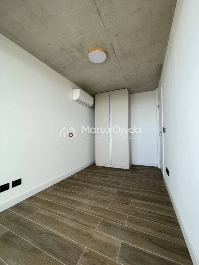 Apartamento ID.41546 - Primera Línea en Playa Mansa a estrenar 2 Dormitorios con Azotea de Uso Exclusivo
