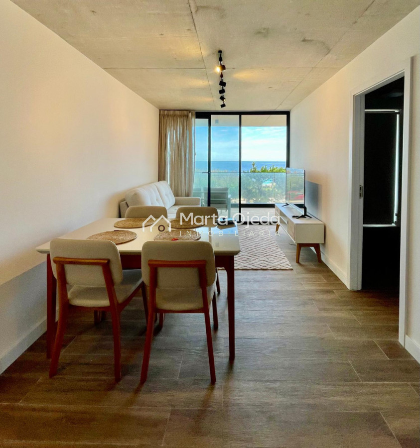 Apartamento ID.41546 - Primera Línea en Playa Mansa a estrenar 2 Dormitorios con Azotea de Uso Exclusivo
