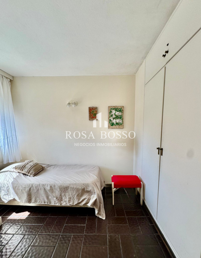 Apartamento ID.9864 - Oportunidad 2 dormitorios con balcón primera línea Playa Mansa 