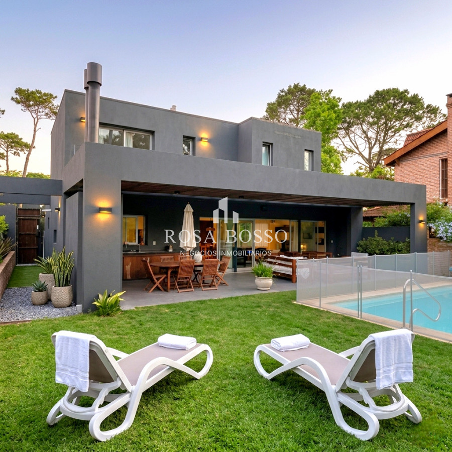 Apartamento ID.9878 - Casa moderna de 3 dormitorios estilo minimalista cercana al mar Playa Mansa Punta del Este