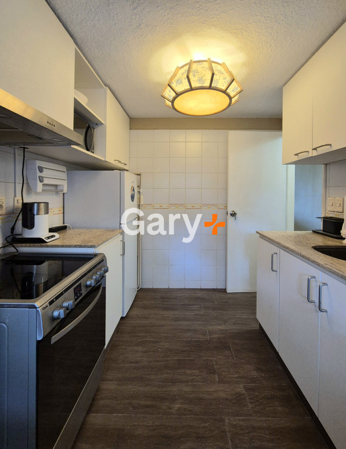 Apartamento ID.28814 - Apartamento reciclado de 3 dormitorios estufa a leña y parrillero propio próximo al mar Playa Mansa