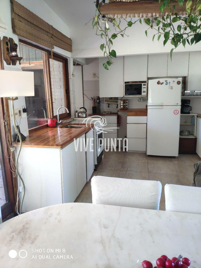 Casa ID.386 - Casa de 4 dormitorios y dependencia Pinares