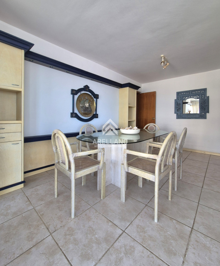 Apartamento ID.6140 - Venta apartamento 3 dormitorios y dependencia 