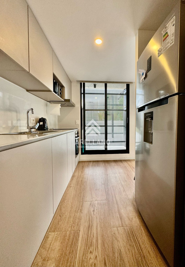 Apartamento ID.4438 - Venta Apartamento 2 dormitorios con parrillero a estrenar primera linea Playa Mansa, Punta del Este 