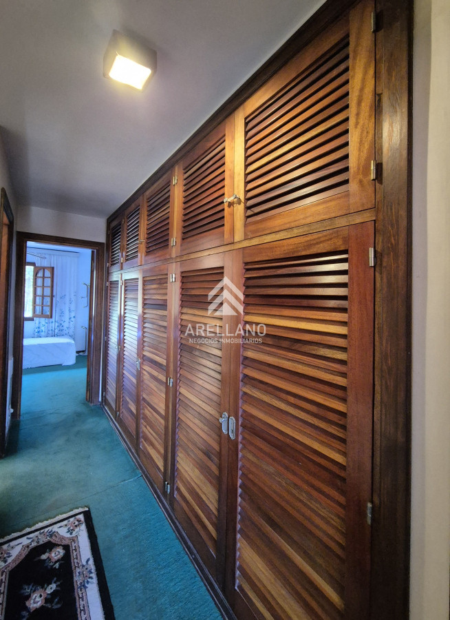 Apartamento ID.4480 - Oportunidad venta casa 2 dormitorios Playa Mansa cochera y parrillero