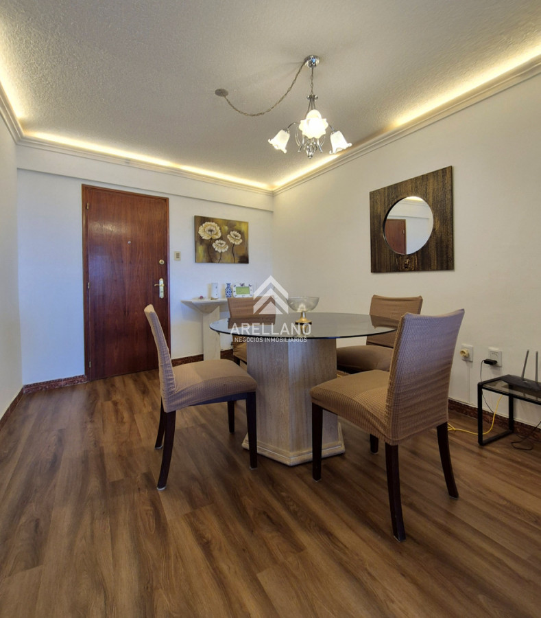 Apartamento ID.6176 - Apartamento reciclado frente al mar Playa Mansa 3 dormitorios terraza con barbacoa uso exclusivo y vista el mar Punta del Este