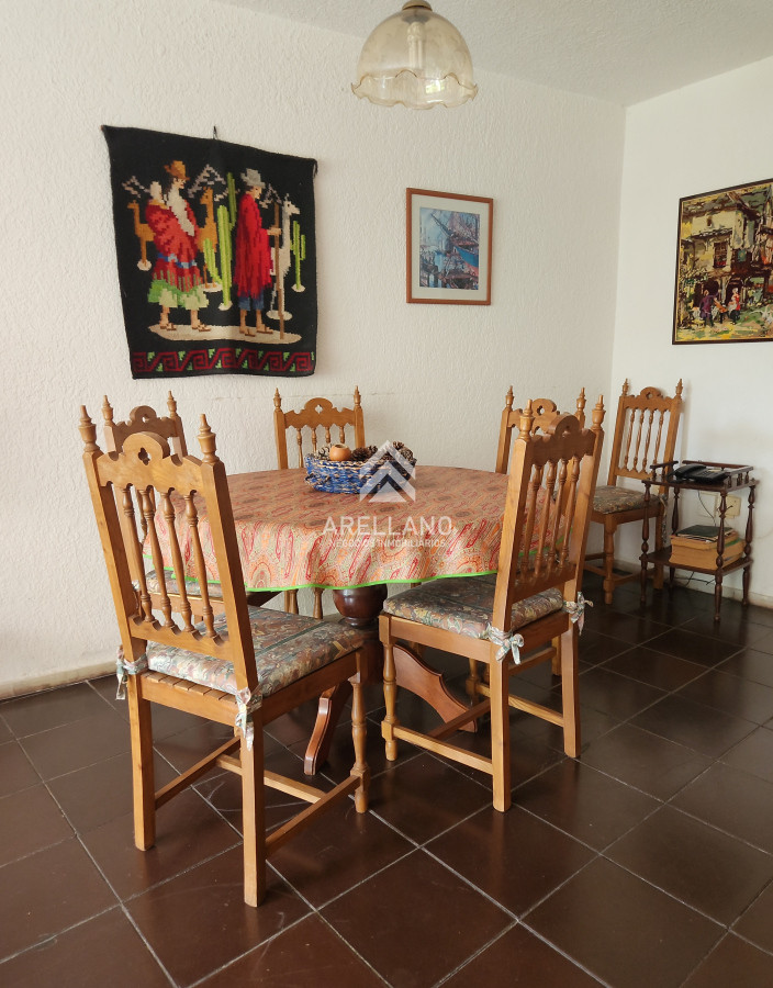 Apartamento ID.4377 - Venta Apartamento de 2 dormitorios 2 baños con garage en Playa Mansa