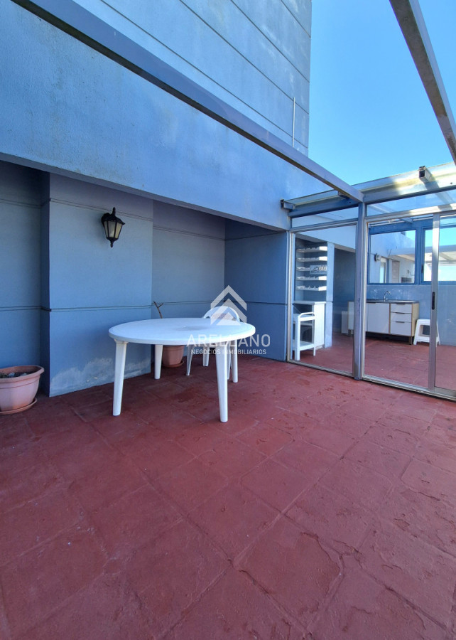 Apartamento ID.6140 - Venta apartamento 3 dormitorios y dependencia 